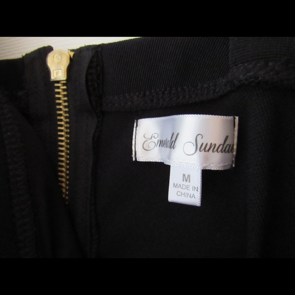 Fitted Black Dress - Picture 7 of 8